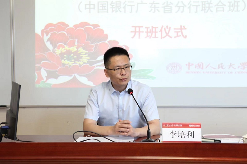 走进高校.jpg